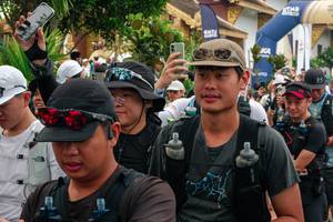 BIB: 
                            <button type="button" onclick="openModal(26906975)" class="btn btn-primary btn-sm float-right btn-popup" data-toggle="modal" data-target=".modal-high-quality">
                        <i class="fas fa-shopping-cart"></i> Add to Cart
                    </button>
                                            <button type="button" onclick="isThisMe(26906975, true)" class="btn btn-success btn-sm float-right btn-popup btn-isme hidden" data-toggle="tooltip" data-placement="bottom" title="นี่คือรูปของคุณใช่ไหม คลิกที่นี่เพื่อเอาเข้าอัลบั้ม">
                        <i class="fas fa-plus"></i> Add to album
                    </button>
                    <button type="button" onclick="isThisMe(26906975, false)" class="btn btn-warning btn-sm float-right btn-popup btn-isnotme hidden">
                        <i class="fas fa-ban"></i> Remove from album
                    </button>